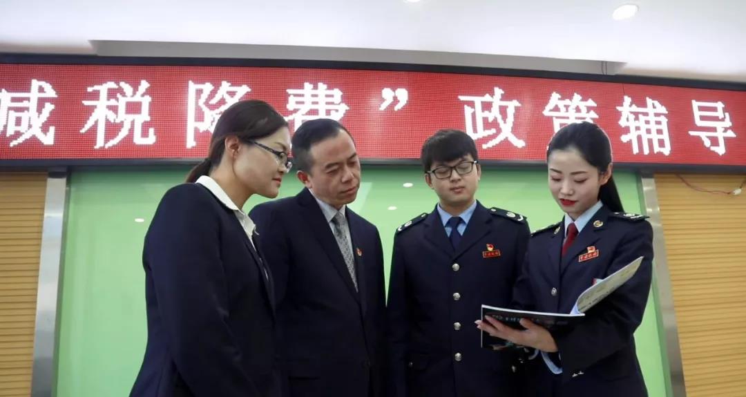 �p�����M(f��i)�ݼ��r(n��ng)�彻ͨ�W(w��ng)